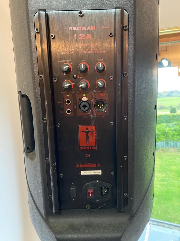  2x REDMAN Stereo Speakers and stands 300w + 100w