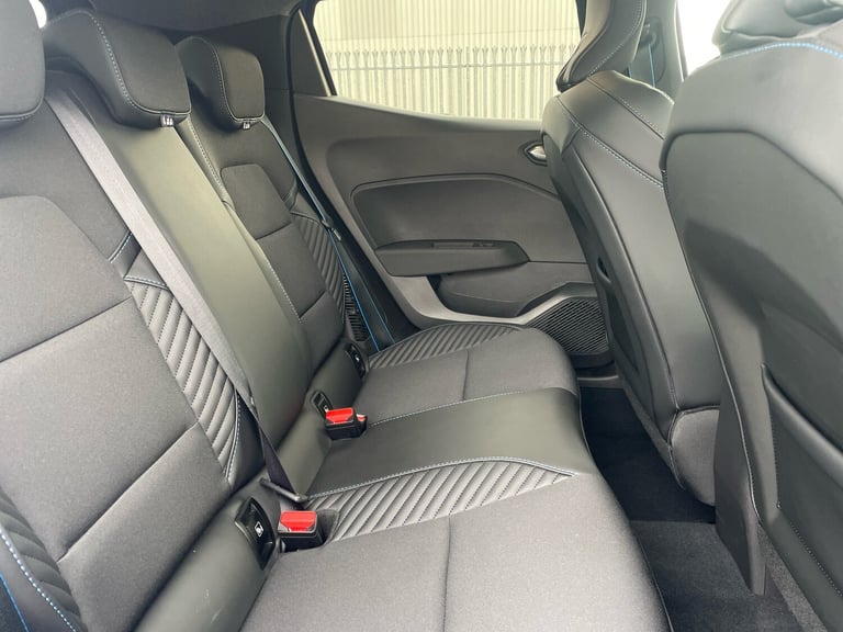 2024 Renault Clio 1.6 E-TECH full hybrid 145 Esprit Alpine 5dr Auto HATCHBACK PETROL/ELECTRIC Aut...