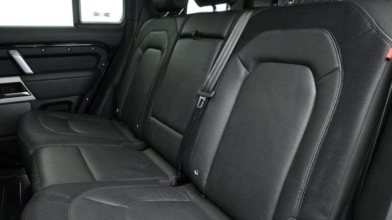2023 Land Rover Defender 110 3.0 D250 MHEV X-Dynamic HSE SUV 5dr Diesel Auto 4WD Euro 6 (s/s) (25...