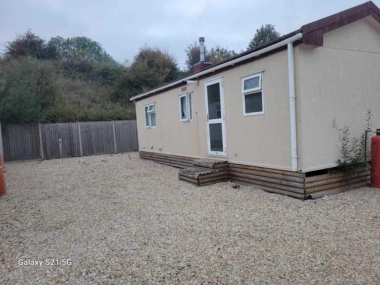 2 bedroom static caravan to rent 