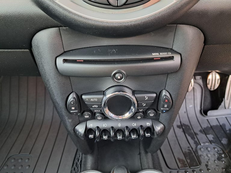 MINI HATCH 2.0 Cooper SD Hatch 2011