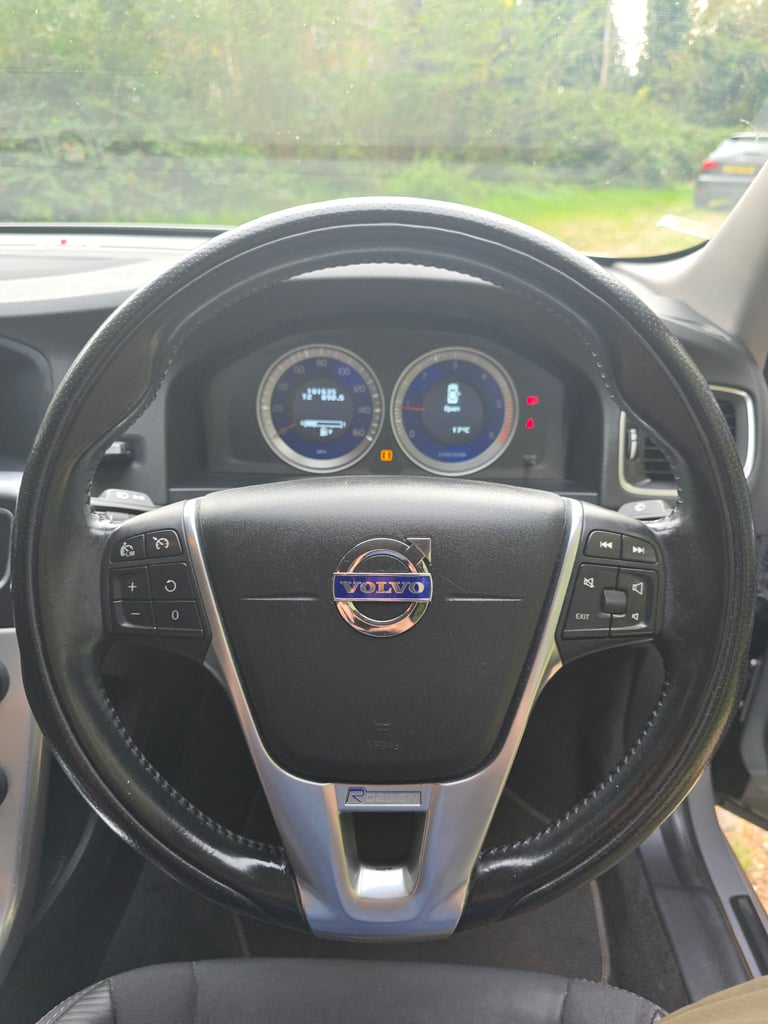 Volvo, S60, Saloon, 2011, Manual, 1560 (cc), 4 doors
