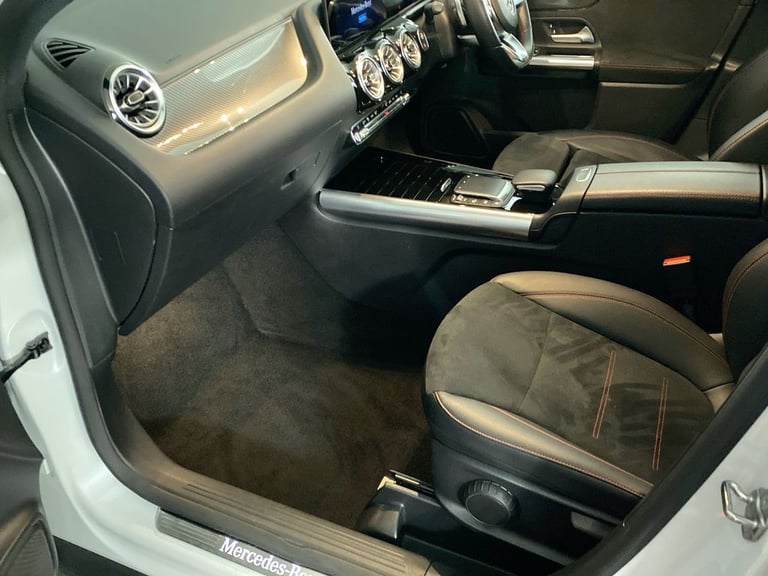 2022 22 MERCEDES-BENZ GLA 1.3 GLA180 AMG LINE (PREMIUM) SUV 5DR PETROL 7G-DCT EU