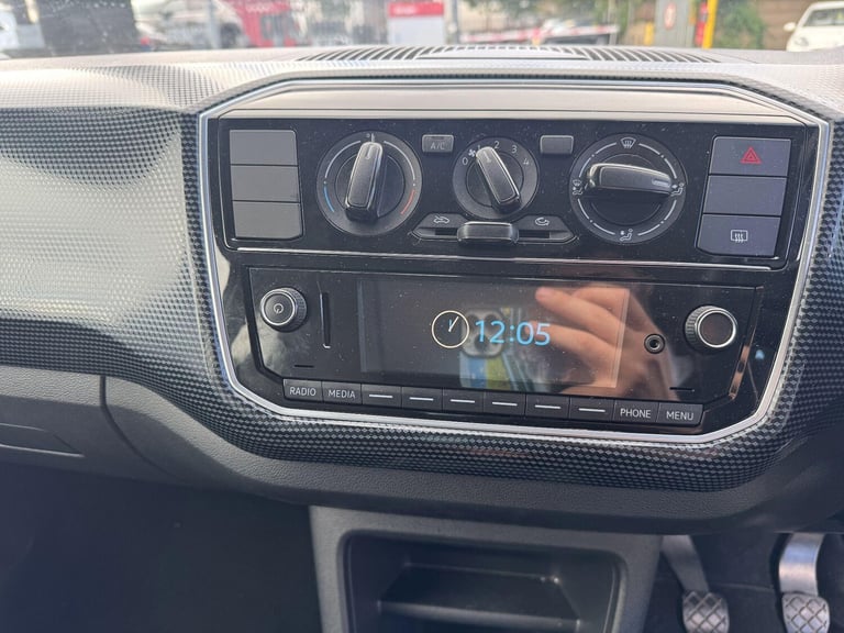 2018 Volkswagen up! 1.0 Move up! Hatchback 5dr Petrol Manual Euro 6 (s/s) (60 ps) HATCHBACK Petro...
