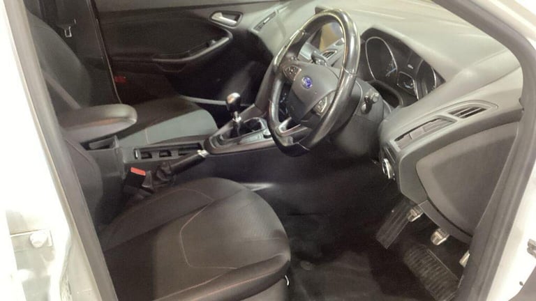 FORD FOCUS 1.5 TDCi ST-Line Euro 6 (s/s) 5dr 2017