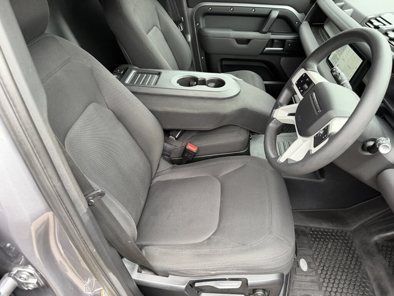 2022 Land Rover Defender 3.0 D250 Hard Top Auto [3 Seat] PANEL VAN DIESEL Automatic