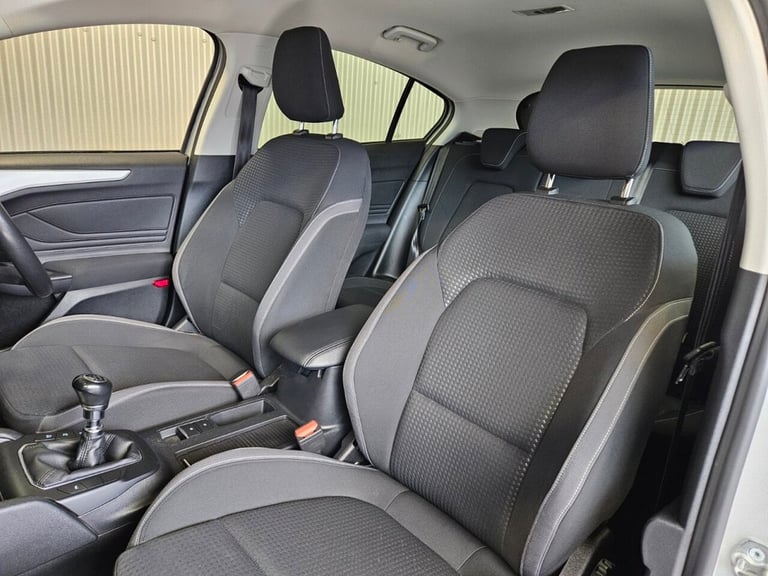 2019 Ford Focus 1.0T EcoBoost Zetec Hatchback 5dr Petrol Manual Euro 6 (s/s) (100 ps) Hatchback P...