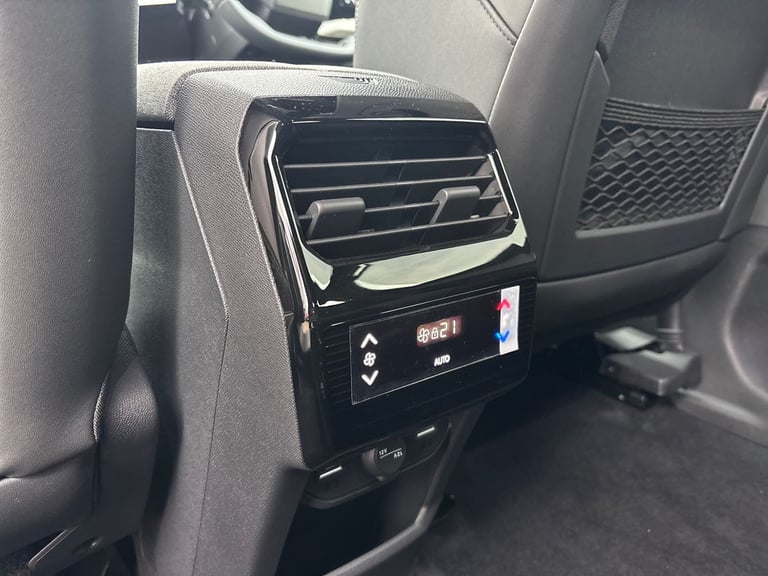 Peugeot E 5008 73kwh Gt Suv 5dr Electric Auto 210 ps Electric