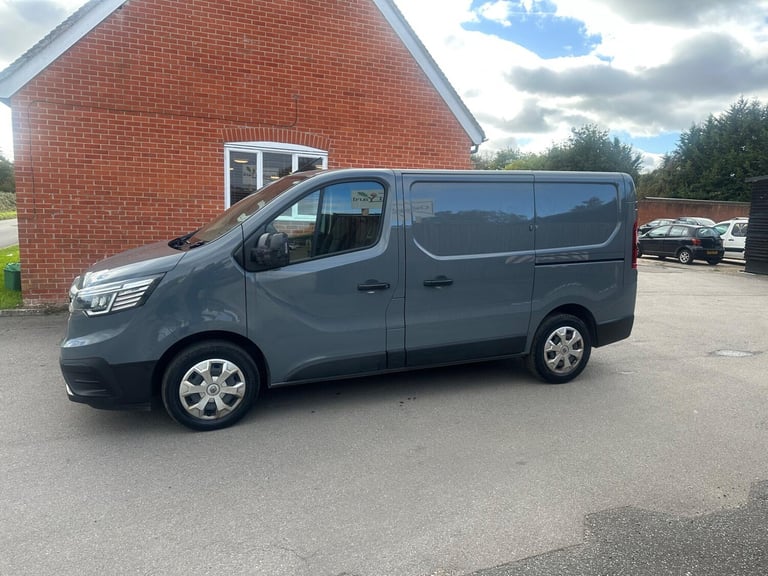 2022 Renault Trafic 2.0 dCi Blue SL28 Business+ L1 H1 Euro 6 (s/s) 5dr PANEL VAN Diesel Manual