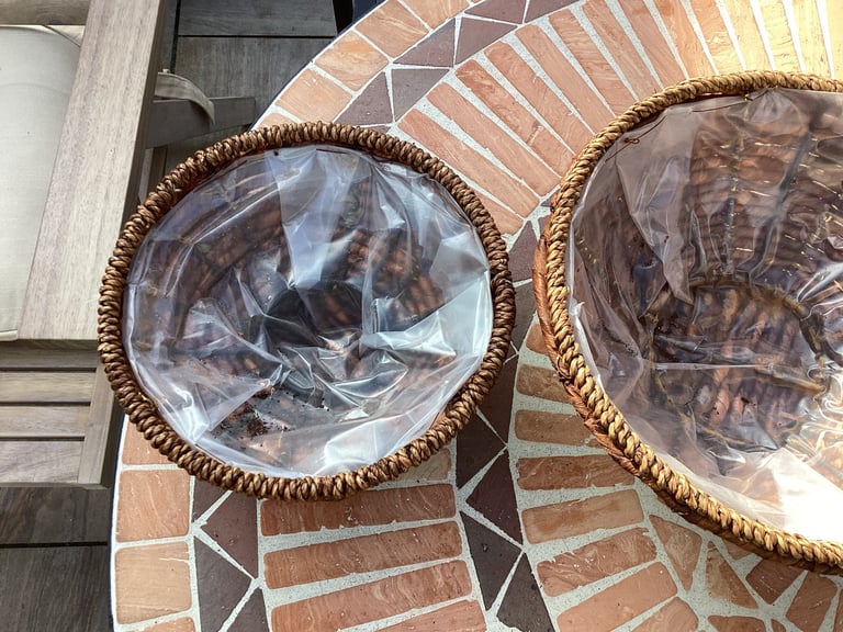 SET OF THREE WOVEN GRASS INDOOR OUTDOOR PLANTERS BOWL FLOWER POT COVERS