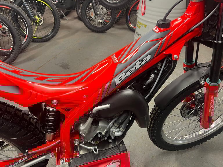 2025 Beta EVO Senior BW 80cc Trials Bike - Schoolboy Youth Fun Off-Road 