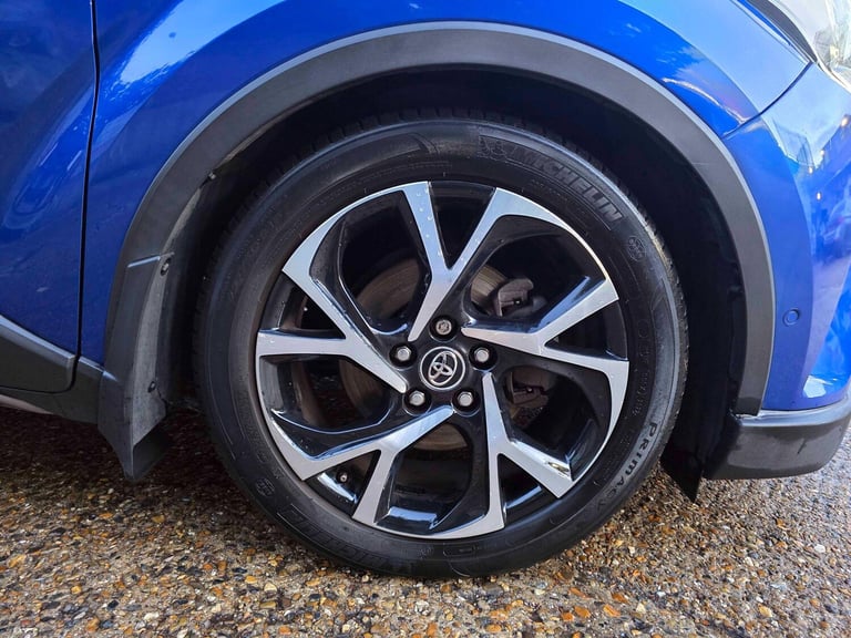 2017 Toyota C-HR 1.8 Hybrid Dynamic 5dr CVT HATCHBACK PETROL/ELECTRIC Automatic
