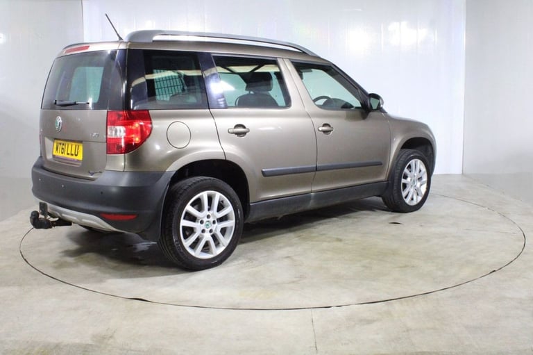 2012 61 SKODA YETI 2.0 TDI ELEGANCE SUV 5DR DIESEL DSG 4WD EURO 5 (140 PS) DIESE