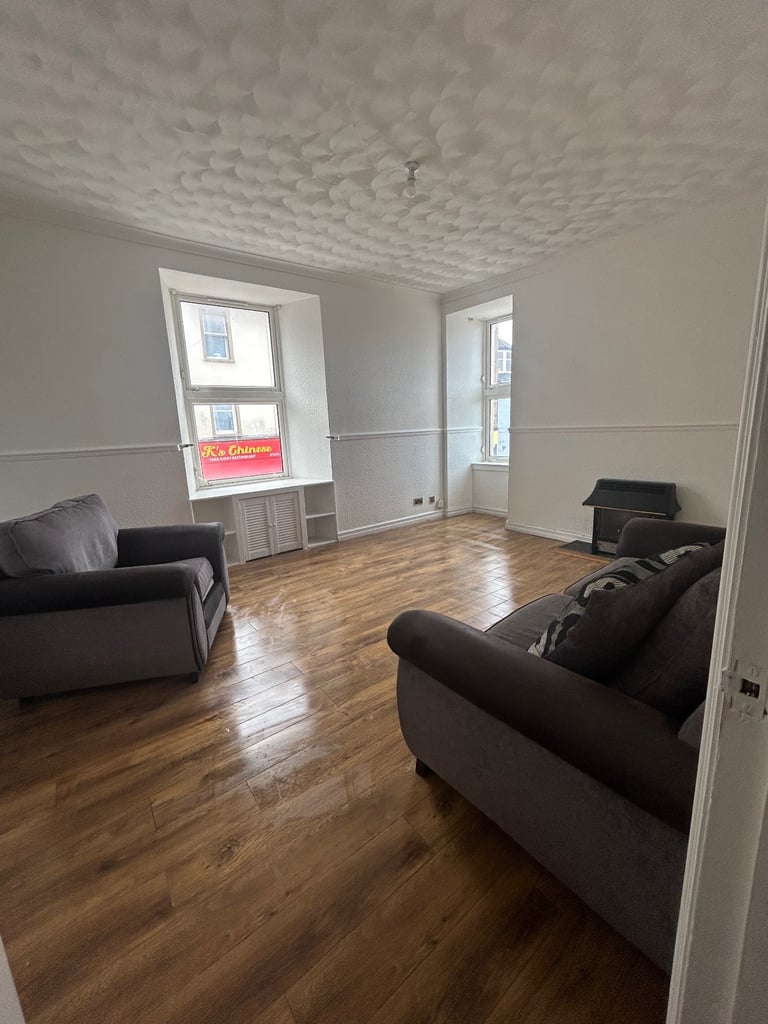 image for 1-Bedroom Flat for Rent – West Blackhall Street, Greenock
