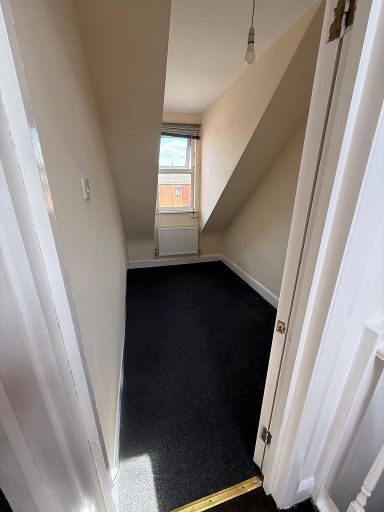 2 Bedroom Flat second Floor in HA3 with Parking