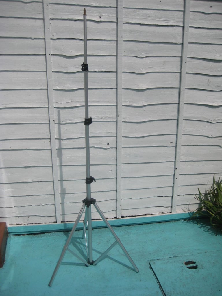 image for FalconEyes Four Section Adjustable Light Stand Model L-2440A with Carry Bag for £20.00