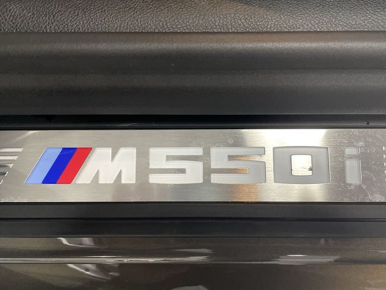 2020 BMW 5 Series 4.4 M550i V8 Saloon 4dr Petrol Steptronic xDrive Euro 6 (s/s) (530 ps) - AA Sal...
