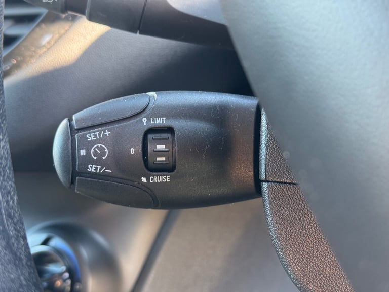 2014 Peugeout 208 Active 1.2 Petrol Manual Hatchback - £20 Road Tax - Cheap Car