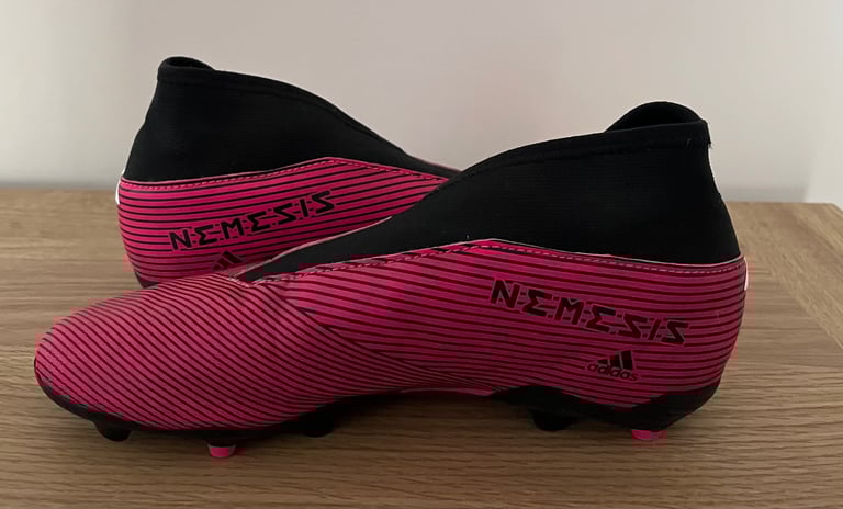 Adidas Nemeziz 19.3 Size 5.5 Laceless Football Boots Shock Pink And Black