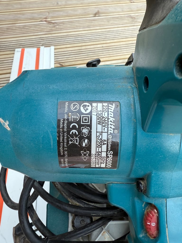 Makita plunge saw and rail