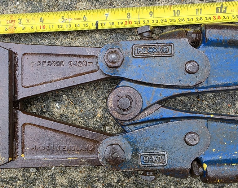 Record 942H Bolt Cutters, see pictures and read description please.