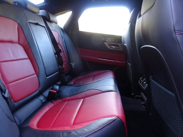 2015 Jaguar XF 2.0d [180] R-Sport 4dr Automatic **LOW MILEAGE*ONLY 15500 MILES FROM NEW** SALOON ...