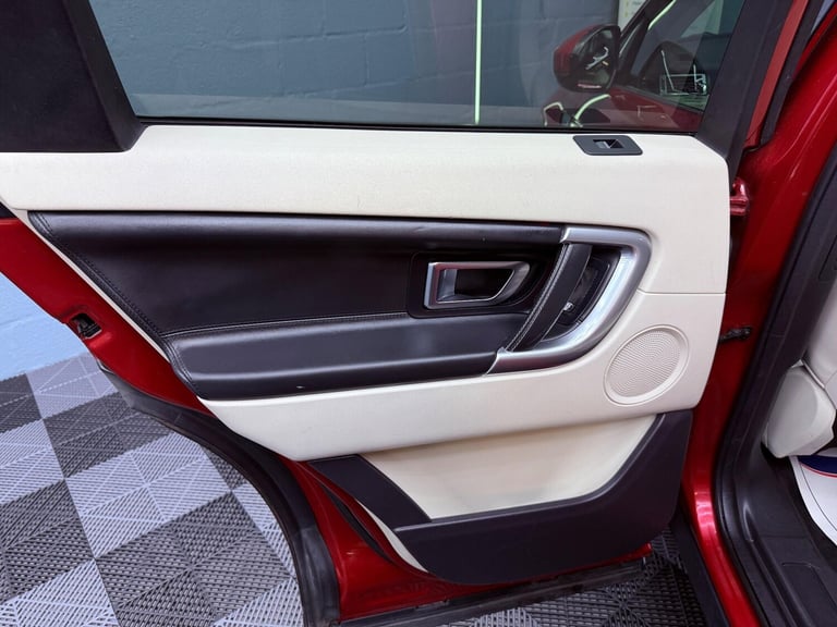 2017 Land Rover Discovery Sport 2.0 TD4 HSE Luxury Auto 4WD Euro 6 (s/s) 5dr ESTATE Diesel Automatic