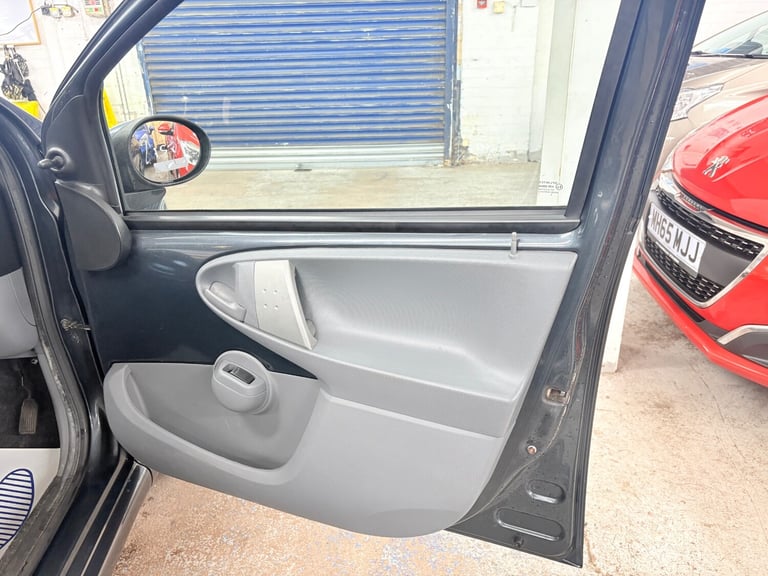 2007 Toyota AYGO 1.0 VVT-i + 5dr MMT HATCHBACK Petrol Automatic