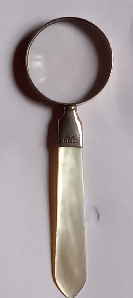 image for 1911 Silver Magnifying Glass With Mother Of Pearl Handle In Ex Con