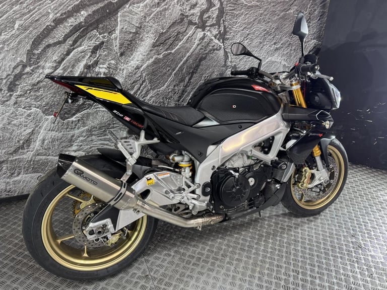 APRILIA TUONO 1000 V4 R APRC 2011