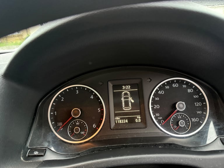 Volkswagen, TIGUAN, Estate, 2011, Manual, 1968 (cc), 5 doors