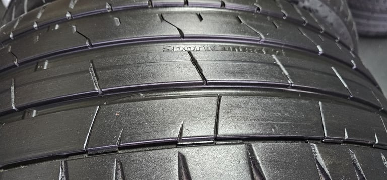 255 35 21 98Y   2 x tyres Continental Sport Contact 7