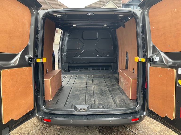 2020 FORD TRANSIT CUSTOM 340 LIMITED 2.0 ECOBLUE 130 BHP 6 SPEED PANEL VAN EURO6