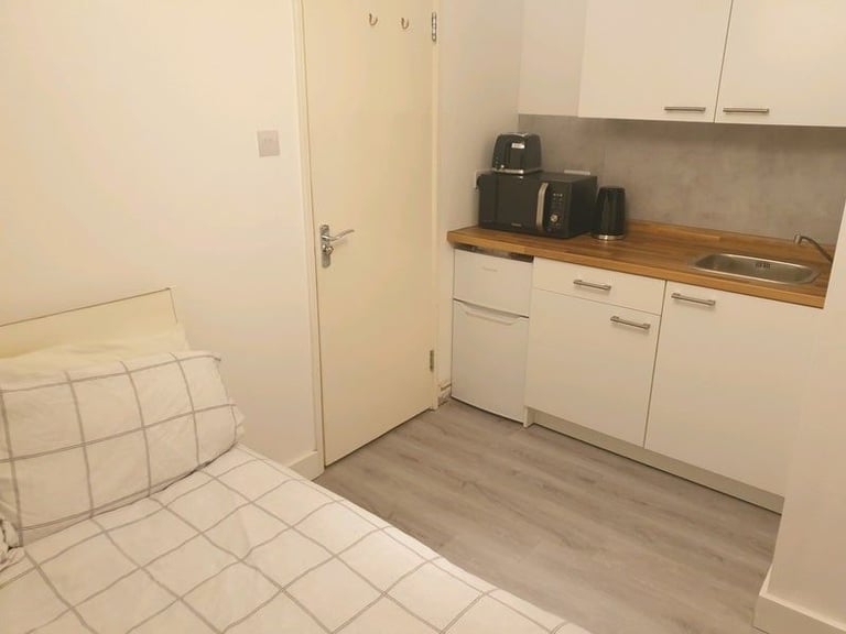 Large Ensuite room with kitchenette