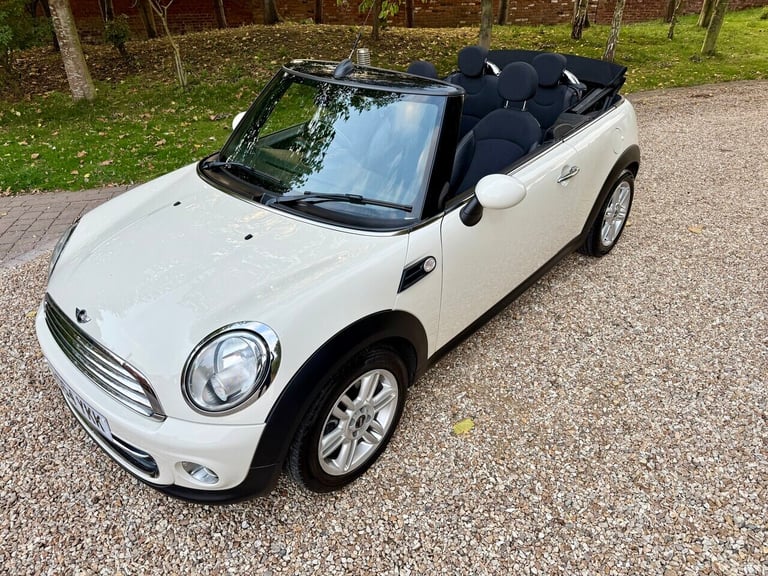2014 MINI Convertible 1.6 Cooper 2dr CONVERTIBLE PETROL Manual
