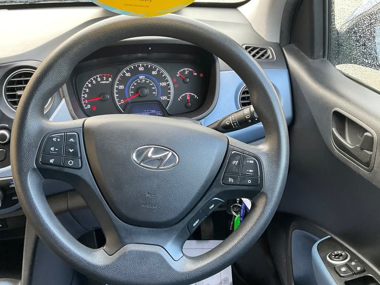 2015 Hyundai i10 1.0 SE 5dr HATCHBACK Petrol Manual