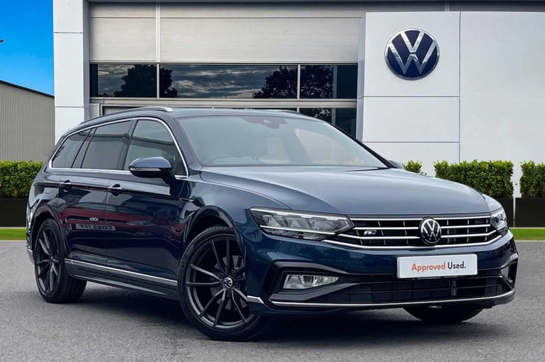 image for 2022 Volkswagen Passat 1.5 TSI EVO R-Line 5dr DSG Ã¢Â­ÂPretoria Alloys &amp; Spare wheelÃ¢Â­Â E...