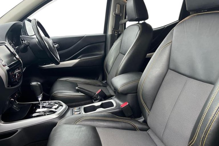 2019 Nissan Navara Double Cab Pick Up N-Guard 2.3dCi 190 TT 4WD Auto PICK UP DIESEL Automatic