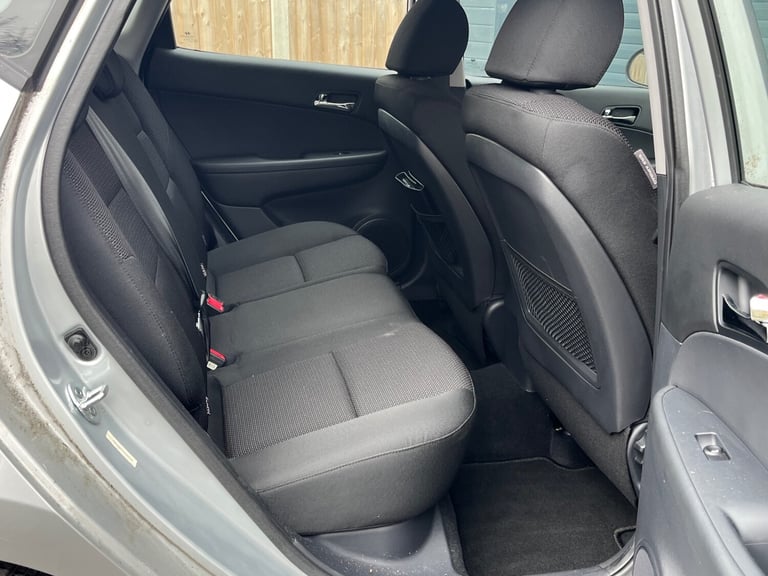 2010 Hyundai i30 1.4 ES 5dr HATCHBACK Petrol Manual