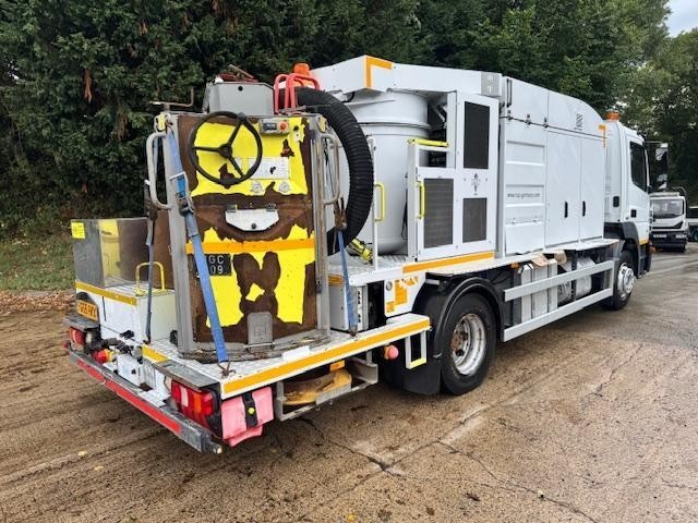 2015 65 Mercedes Atego 1324 E6 RSP vacuum excavator with coring rig