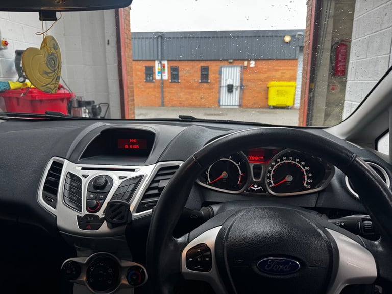 2012 Ford Fiesta 1.25 Zetec 5dr [82] HATCHBACK PETROL Manual