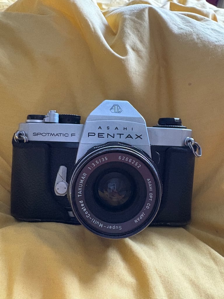 Asahi Pentax Spotmatic F 35mm Film Camera
