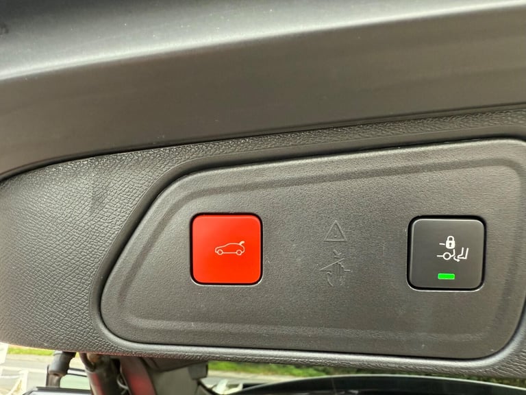 2020 Peugeot 3008 1.6 Hybrid4 300 GT 5dr e-EAT8 HATCHBACK PETROL/ELECTRIC Automatic