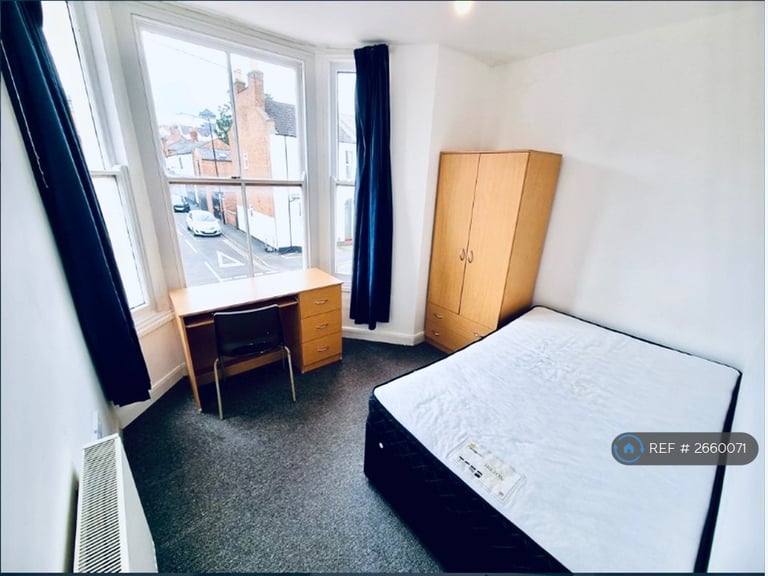 7 bedroom house in Oxford Street, Leamington Spa, CV32 (7 bed) (#2660071)