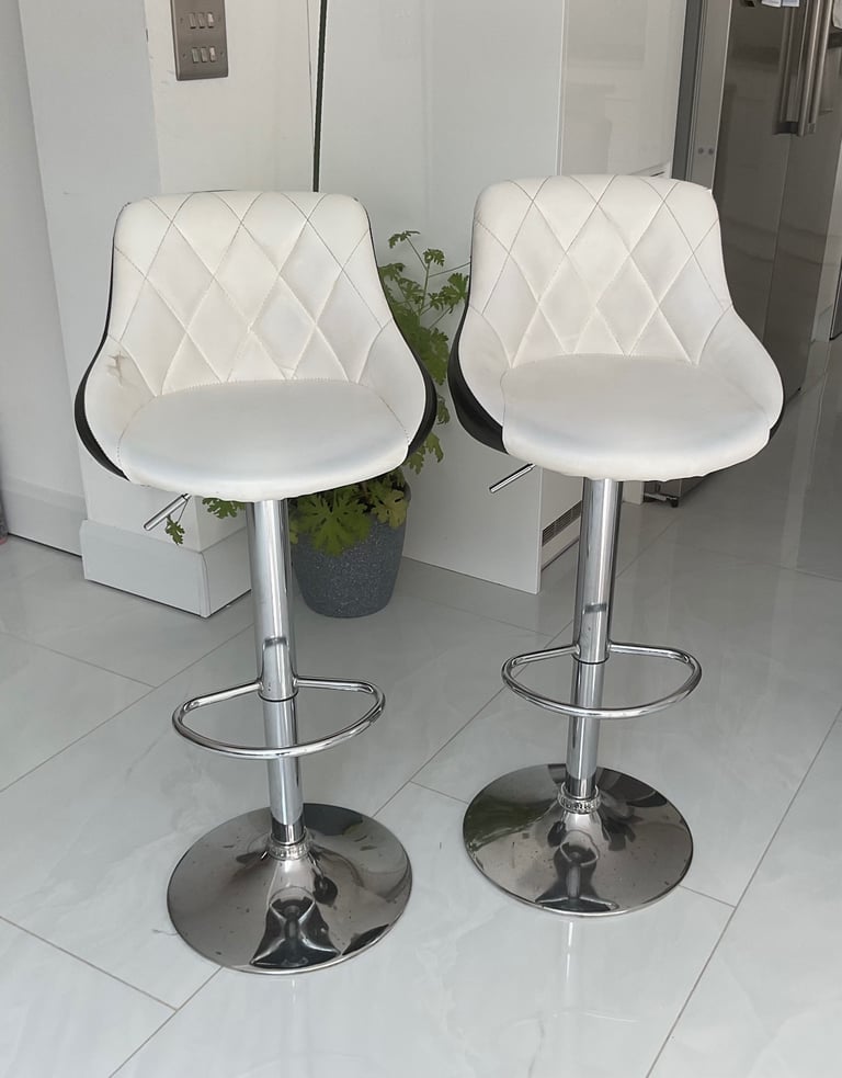 Breakfast bar stools £20 each. 