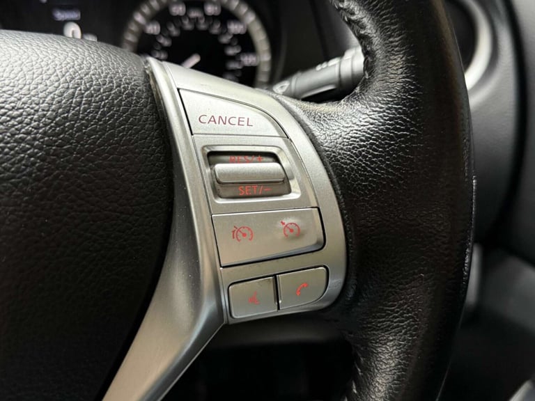 2020 Nissan Navara Double Cab Pick Up Tekna 2.3dCi 190 TT 4WD Auto PICK UP DIESEL Automatic
