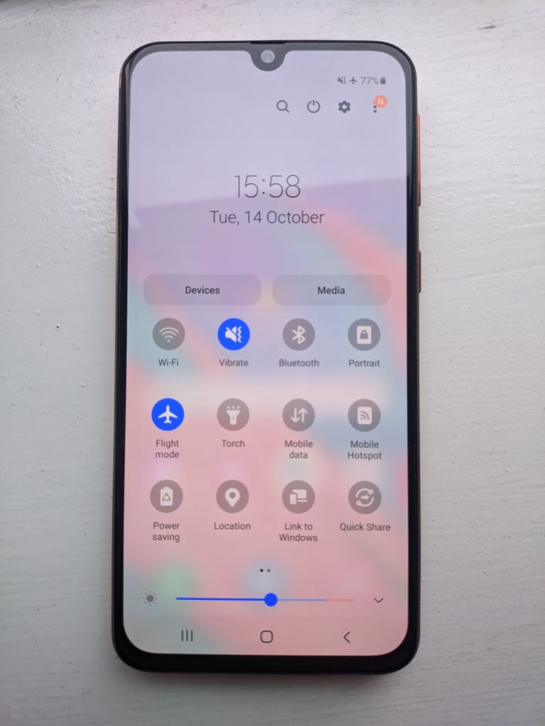 Samsung A40 A405FN/DS Coral Unlocked for PARTS ONLY !!!