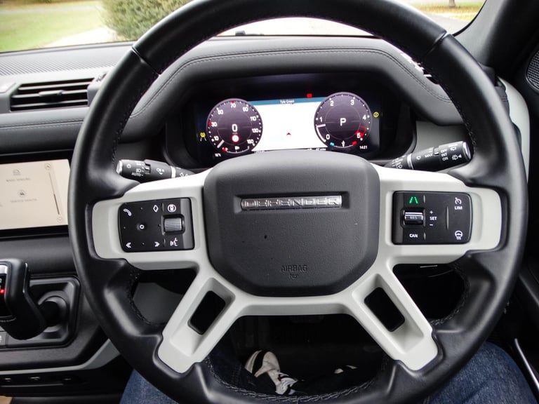 2024 Land Rover Defender 90 3.0 D250 MHEV Hard Top SUV Auto 4WD SWB Euro 6 (s/s) 3dr PANEL VAN Di...