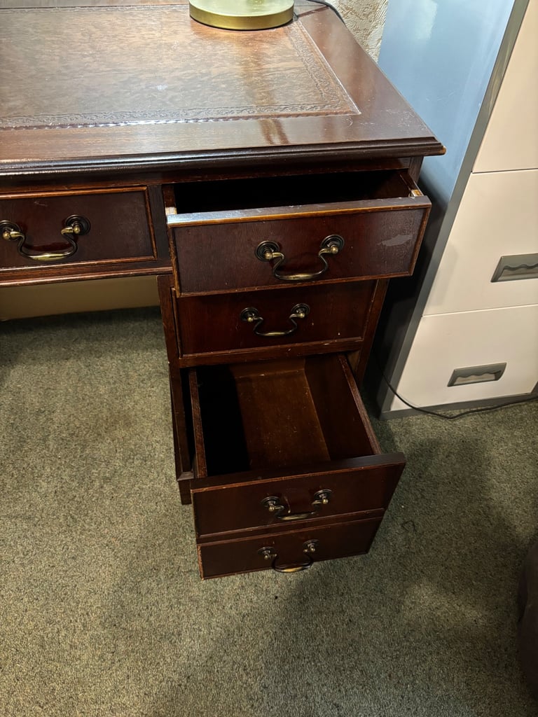 Reproduction Vintage mahogany Wood & Leather Twin Pedestal Office Desk