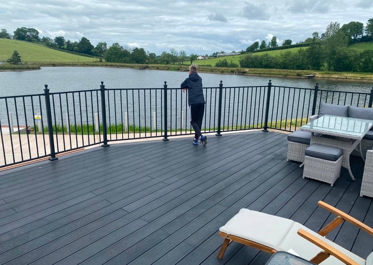 Private Lakeside Cabin Available To Rent